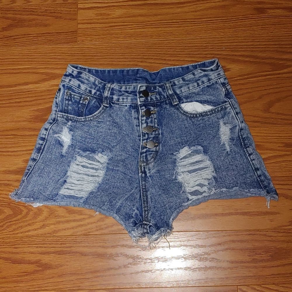 Shein button fly Distressed jean shorts Sz M NWOT
